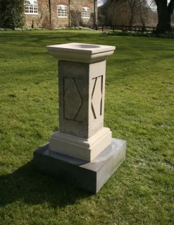 Statues & Sculptures Bird Baths-Grand Pedestal Design Stone Garden Birdbath